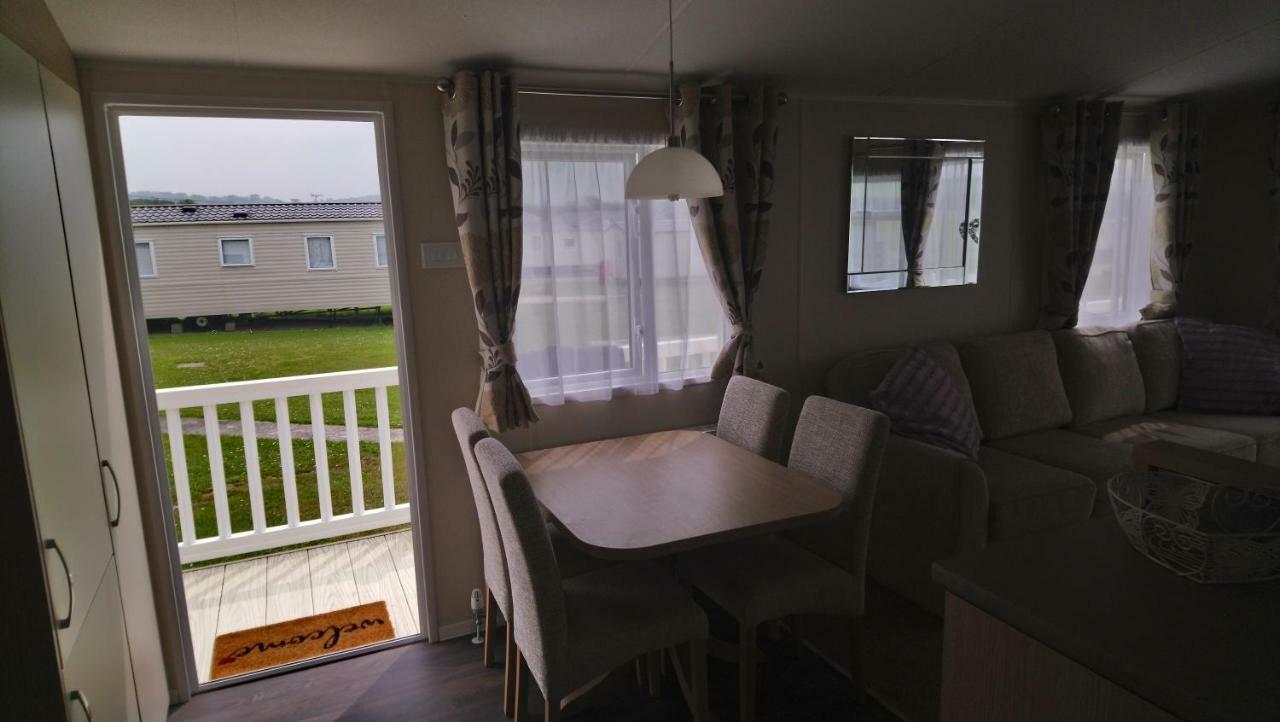 Bude Caravan Caromax - Families&Couples Only Extérieur photo
