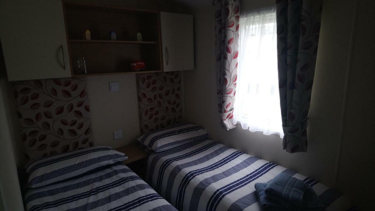 Bude Caravan Caromax - Families&Couples Only Extérieur photo